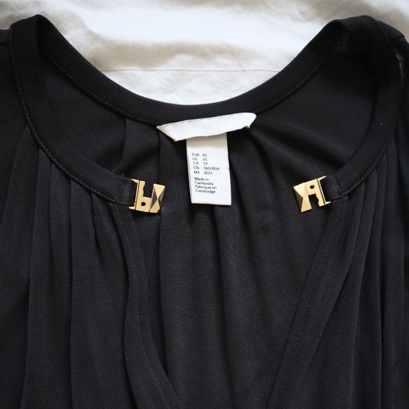 H&M Black Sleeveless Tank Key Hole Blouse XS - Picture 4 of 9